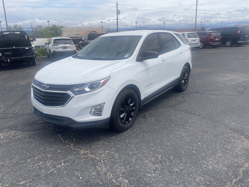 2020 Chevrolet Equinox LS   - Photo 1 - Cottonwood, AZ 86326