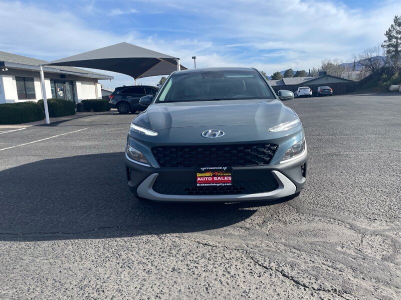 2022 Hyundai KONA SE  