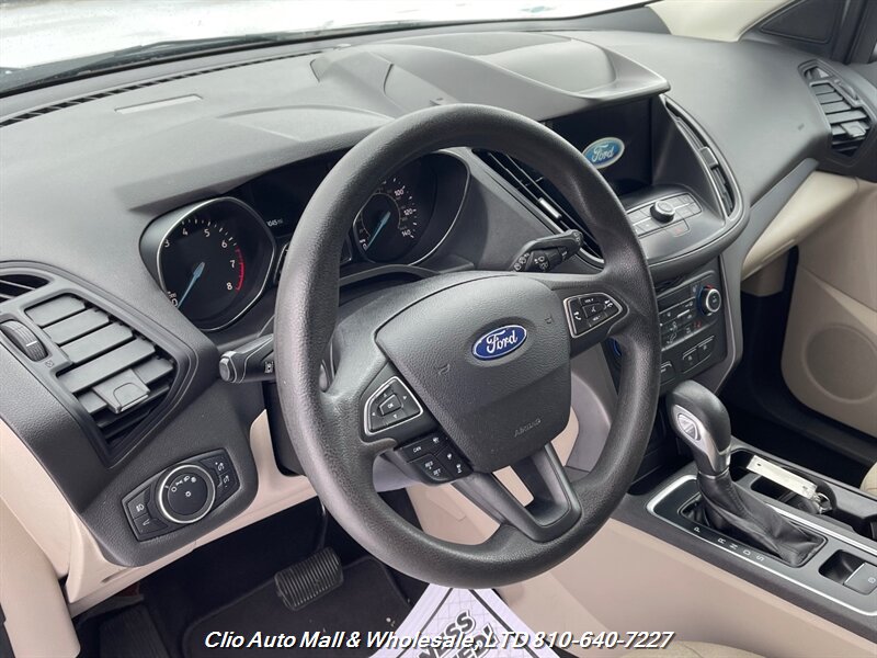 2019 Ford Escape SE AWD - Photo 10 - Clio, MI 48420
