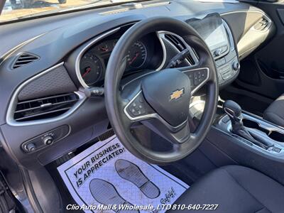 2022 Chevrolet Malibu LT   - Photo 6 - Clio, MI 48420