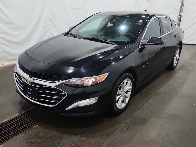 2023 Chevrolet Malibu LT   - Photo 1 - Clio, MI 48420
