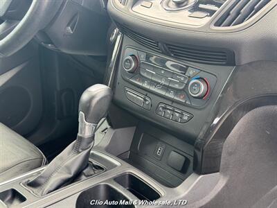 2017 Ford Escape Titanium   - Photo 15 - Clio, MI 48420