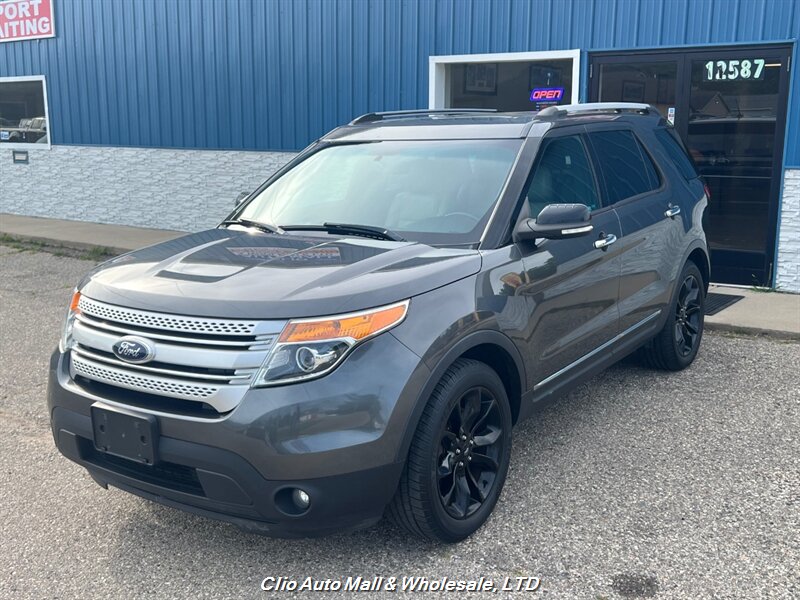2015 Ford Explorer XLT AWD - Photo 1 - Clio, MI 48420