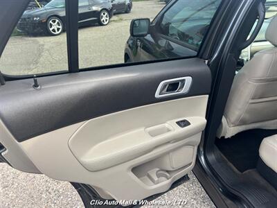 2015 Ford Explorer XLT AWD   - Photo 10 - Clio, MI 48420