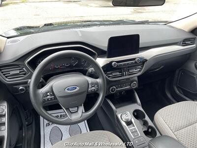2020 Ford Escape SE AWD   - Photo 17 - Clio, MI 48420