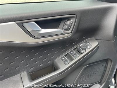 2020 Ford Escape SE AWD - Photo 7 - Clio, MI 48420