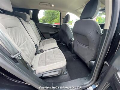 2020 Ford Escape SE AWD   - Photo 24 - Clio, MI 48420