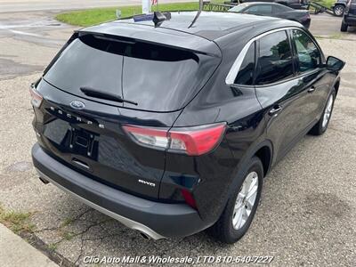2020 Ford Escape SE AWD - Photo 3 - Clio, MI 48420