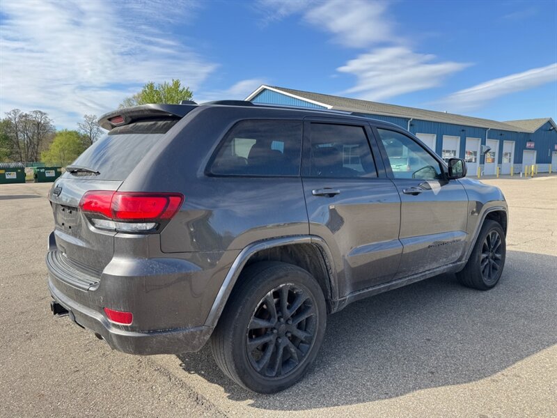 2021 Jeep Grand Cherokee Altitude - Photo 3 - Clio, MI 48420