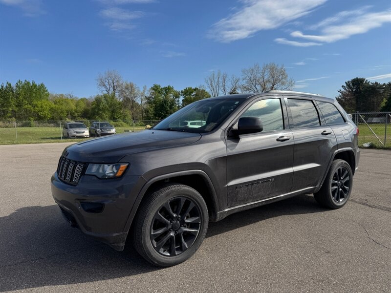 2021 Jeep Grand Cherokee Altitude  