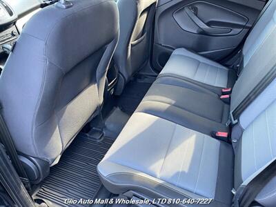 2019 Ford Escape S FWD   - Photo 17 - Clio, MI 48420