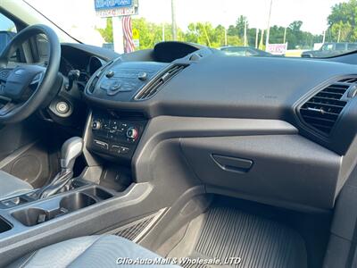 2019 Ford Escape S   - Photo 23 - Clio, MI 48420