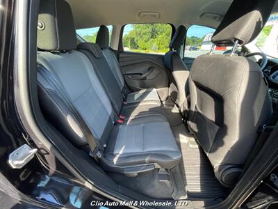 2019 Ford Escape S   - Photo 21 - Clio, MI 48420