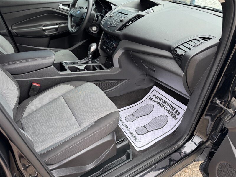 2018 Ford Escape SE - Photo 17 - Clio, MI 48420