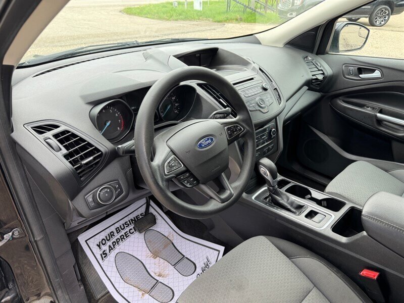 2018 Ford Escape SE - Photo 7 - Clio, MI 48420