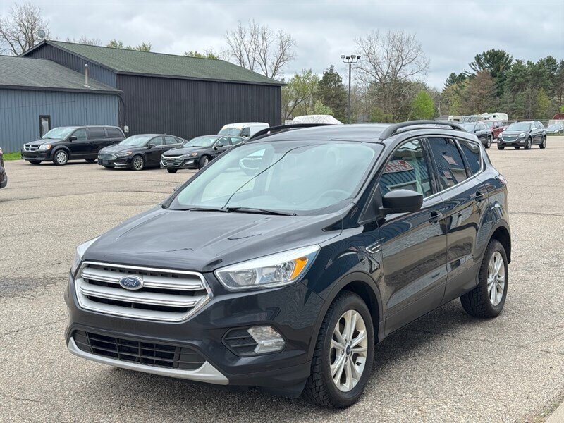 2018 Ford Escape SE - Photo 3 - Clio, MI 48420