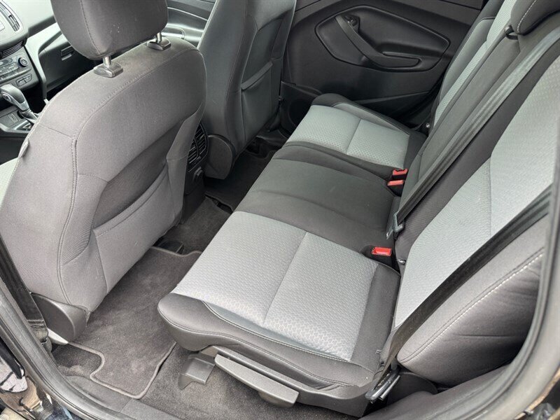 2018 Ford Escape SE - Photo 14 - Clio, MI 48420