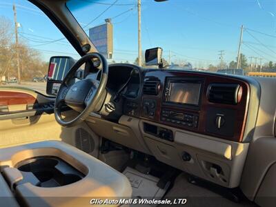 2005 Ford F-350 Super Duty Lariat   - Photo 32 - Clio, MI 48420