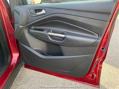 2017 Ford Escape SE   - Photo 32 - Clio, MI 48420