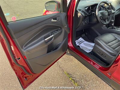 2017 Ford Escape SE   - Photo 7 - Clio, MI 48420
