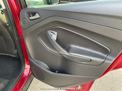 2017 Ford Escape SE   - Photo 29 - Clio, MI 48420