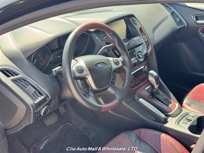 2012 Ford Focus Titanium FWD   - Photo 10 - Clio, MI 48420