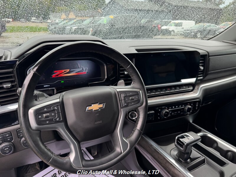 2023 Chevrolet Silverado 1500 LTZ photo 4