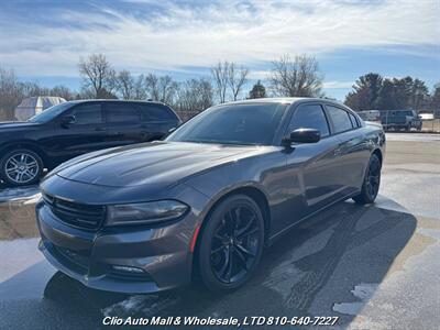 2017 Dodge Charger R/T   - Photo 2 - Clio, MI 48420
