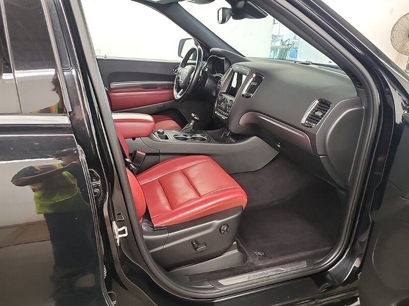 2018 Dodge Durango R/T - Photo 9 - Clio, MI 48420
