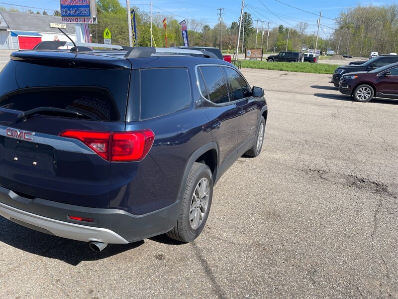 2017 GMC Acadia SLE-2 - Photo 6 - Clio, MI 48420