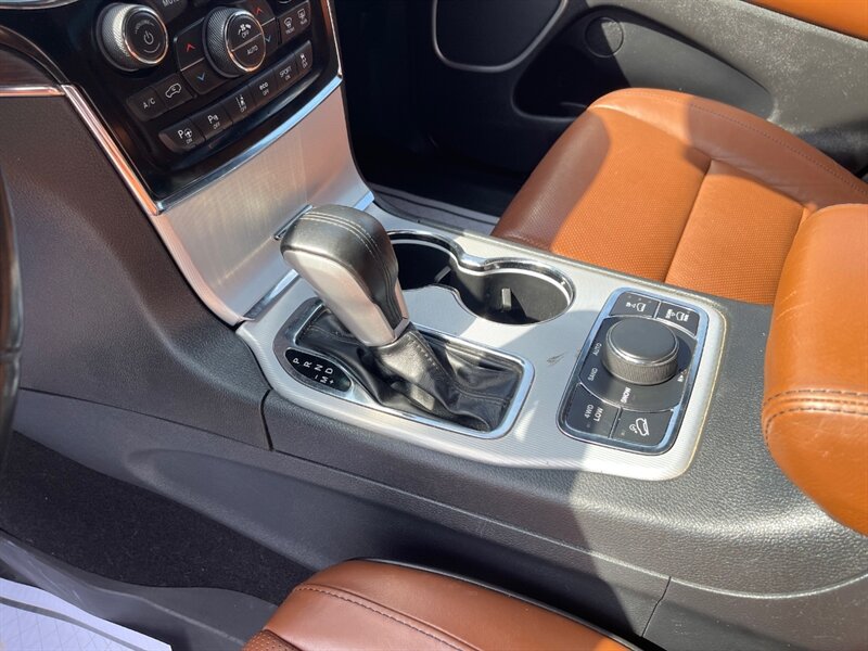 2020 Jeep Grand Cherokee Summit - Photo 12 - Clio, MI 48420