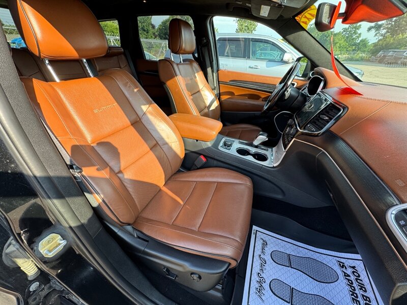 2020 Jeep Grand Cherokee Summit - Photo 26 - Clio, MI 48420