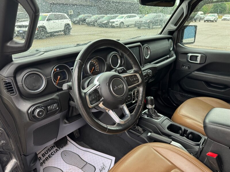 2020 Jeep Wrangler Unlimited Sahara - Photo 11 - Clio, MI 48420