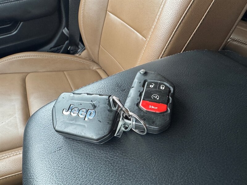 2020 Jeep Wrangler Unlimited Sahara - Photo 13 - Clio, MI 48420