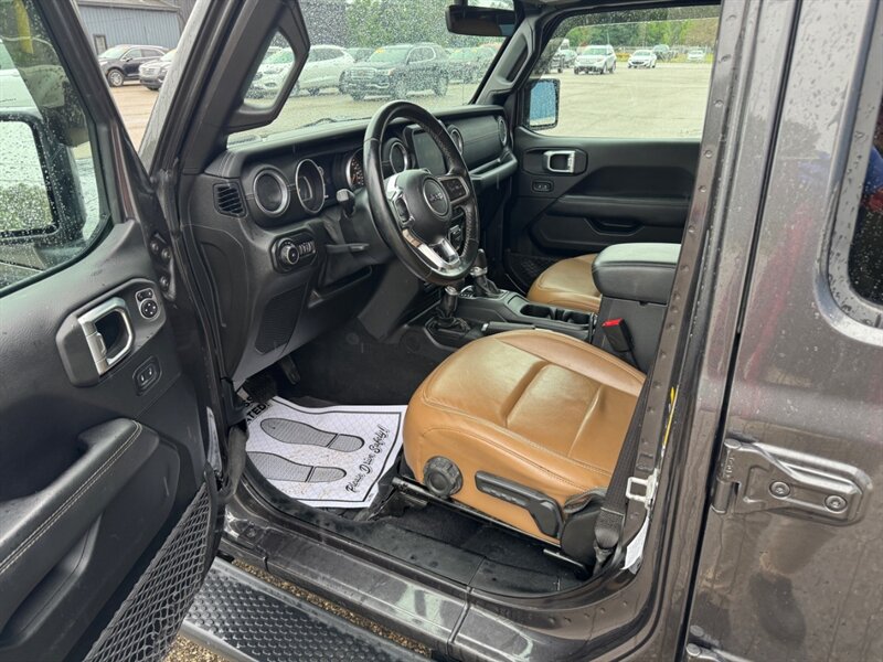 2020 Jeep Wrangler Unlimited Sahara - Photo 9 - Clio, MI 48420