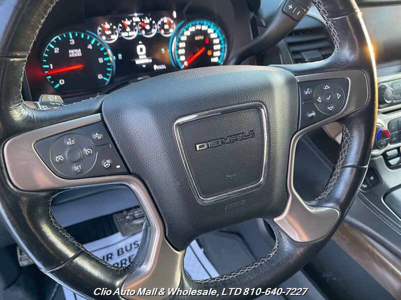 2019 GMC Yukon Denali - Photo 14 - Clio, MI 48420
