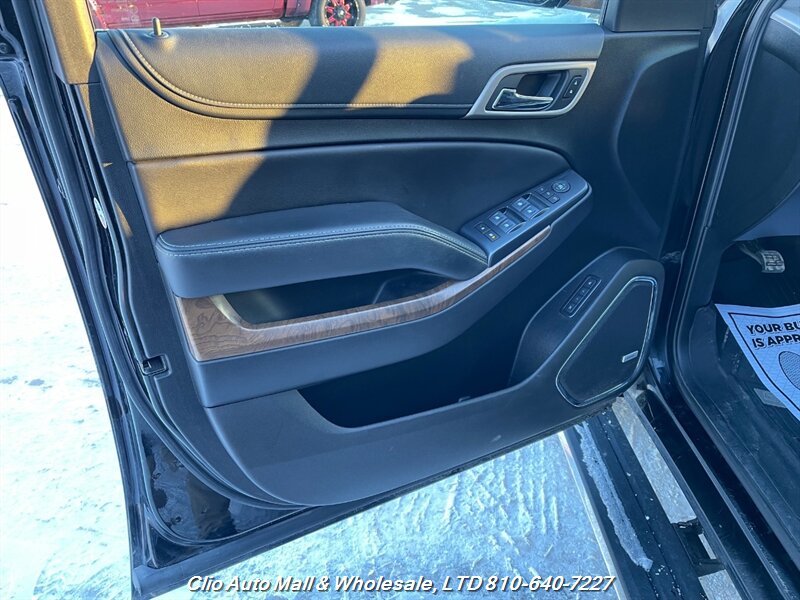 2019 GMC Yukon Denali - Photo 8 - Clio, MI 48420