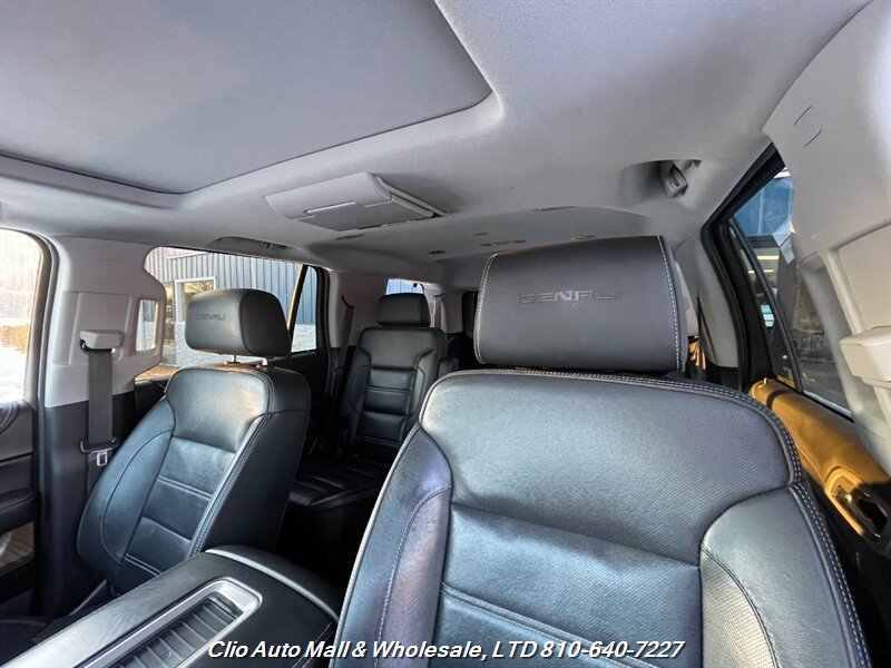 2019 GMC Yukon Denali - Photo 16 - Clio, MI 48420