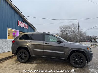 2020 Jeep Grand Cherokee Altitude 4X4   - Photo 6 - Clio, MI 48420