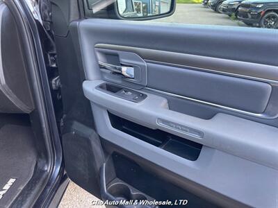 2019 RAM 1500 Classic Warlock   - Photo 25 - Clio, MI 48420
