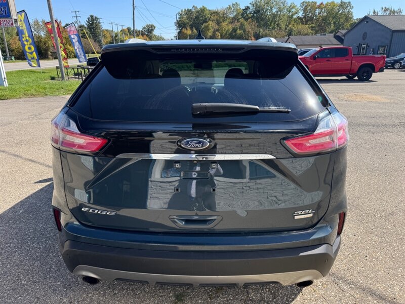 2019 Ford Edge SEL - Photo 2 - Clio, MI 48420