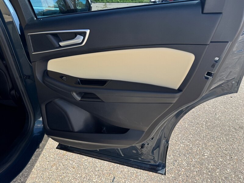 2019 Ford Edge SEL - Photo 16 - Clio, MI 48420
