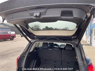 2019 Ford Escape SEL FWD - Photo 18 - Clio, MI 48420