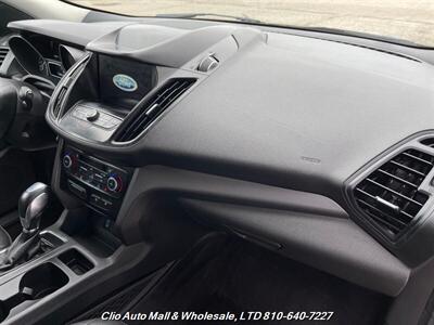 2019 Ford Escape SEL FWD - Photo 24 - Clio, MI 48420