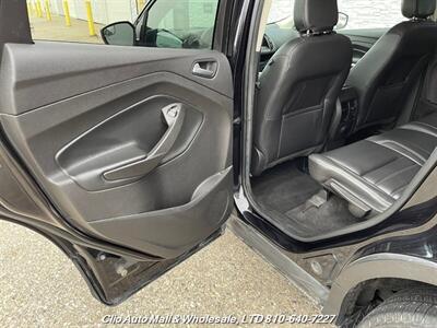 2019 Ford Escape SEL FWD - Photo 14 - Clio, MI 48420