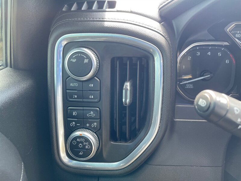 2019 GMC Sierra 1500 SLT - Photo 13 - Clio, MI 48420