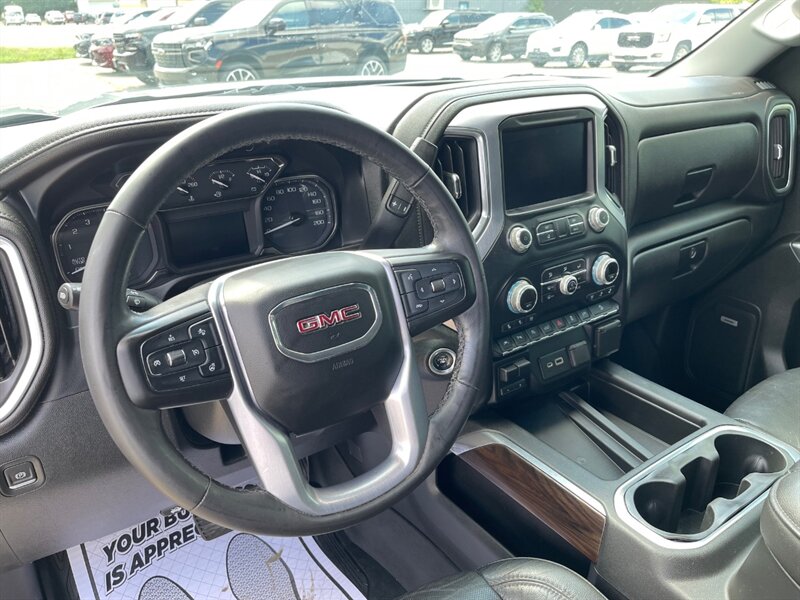 2019 GMC Sierra 1500 SLT - Photo 12 - Clio, MI 48420