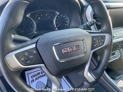 2022 GMC Acadia SLE - Photo 12 - Clio, MI 48420