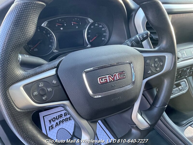 2022 GMC Acadia SLE - Photo 12 - Clio, MI 48420