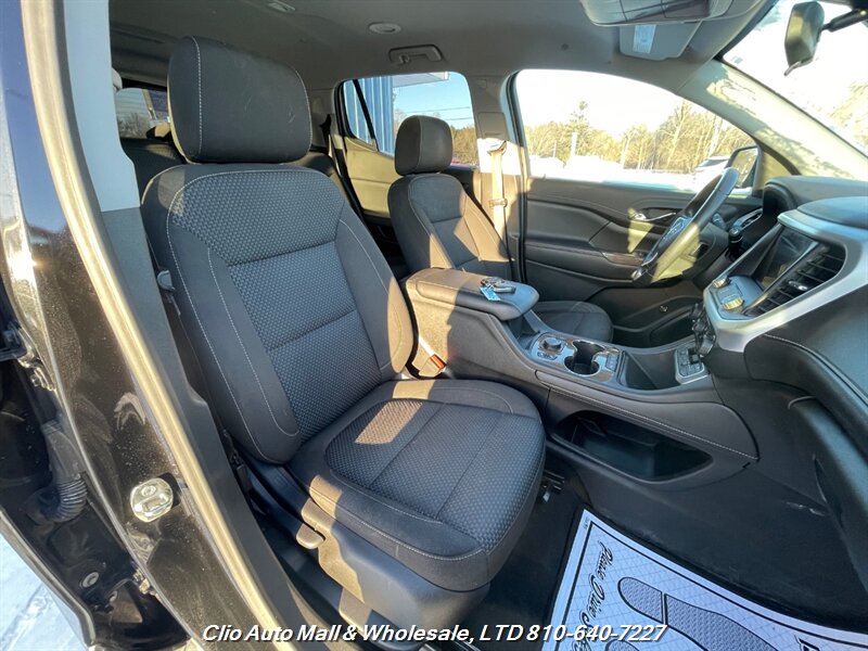 2022 GMC Acadia SLE - Photo 32 - Clio, MI 48420